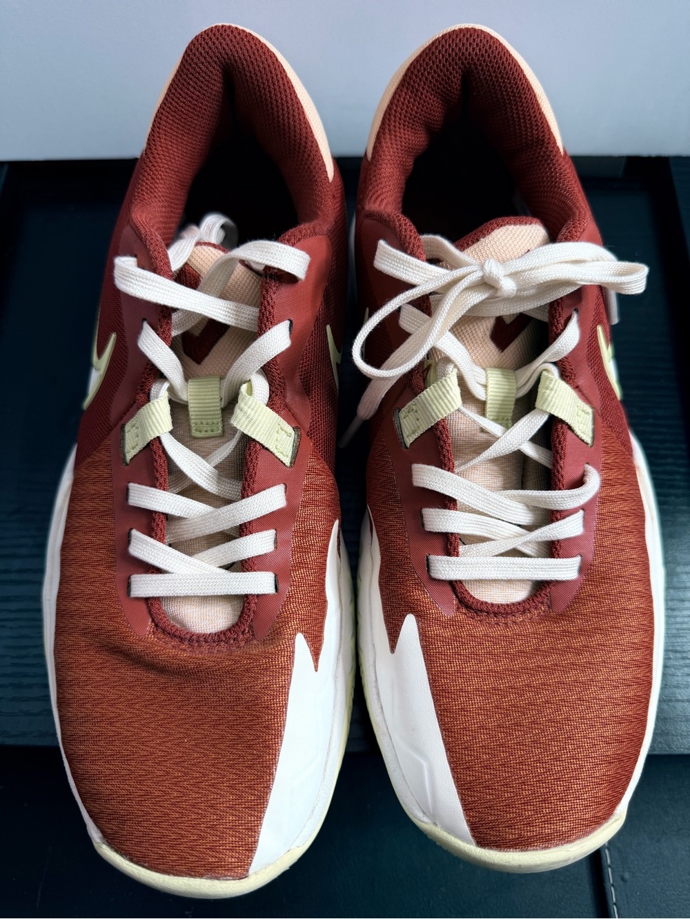Nike Women's Athletic Shoes - Rust and Cream